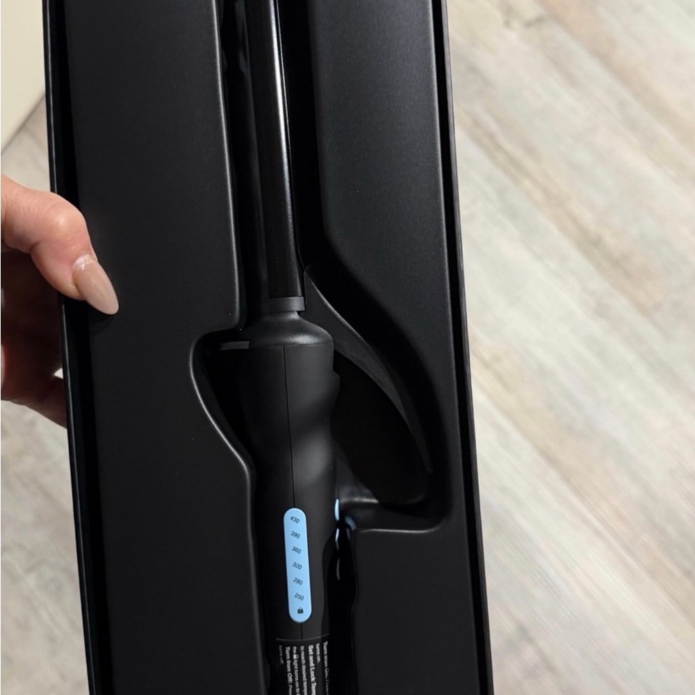 bio ionic 1 “ pro curling iron new - Picture 5 of 5
